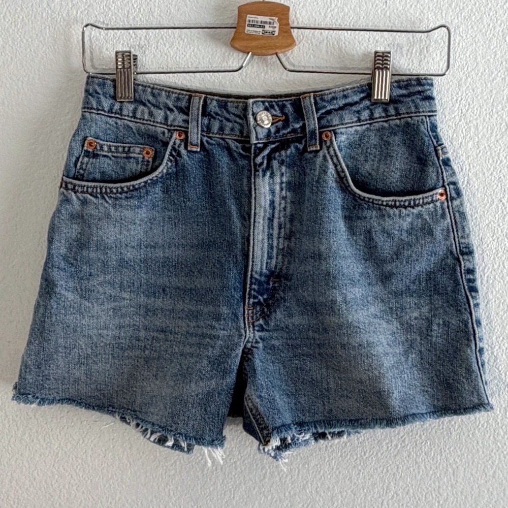 Topshop A-Line High Waisted Denim Shorts Medium Wash‎ Raw Hem Size 4